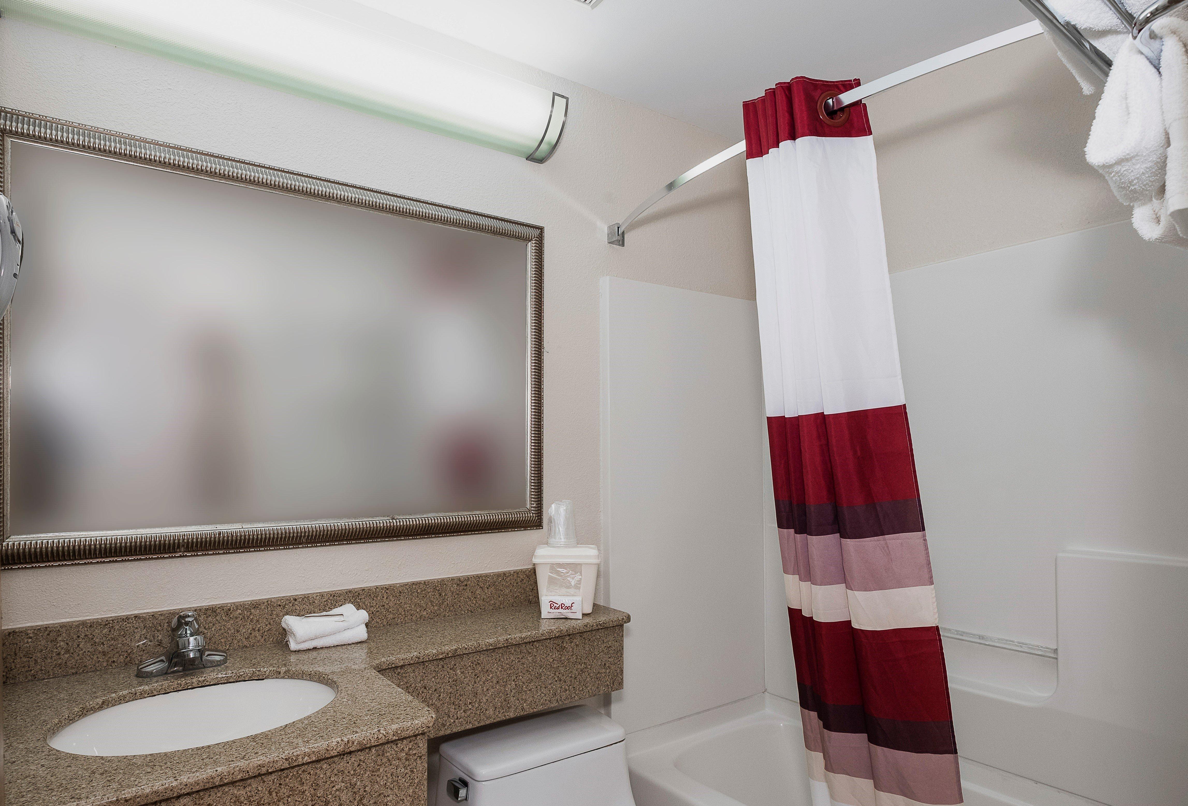 Red Roof Inn & Suites Mt Holly - Mcguire Afb Westampton Екстер'єр фото