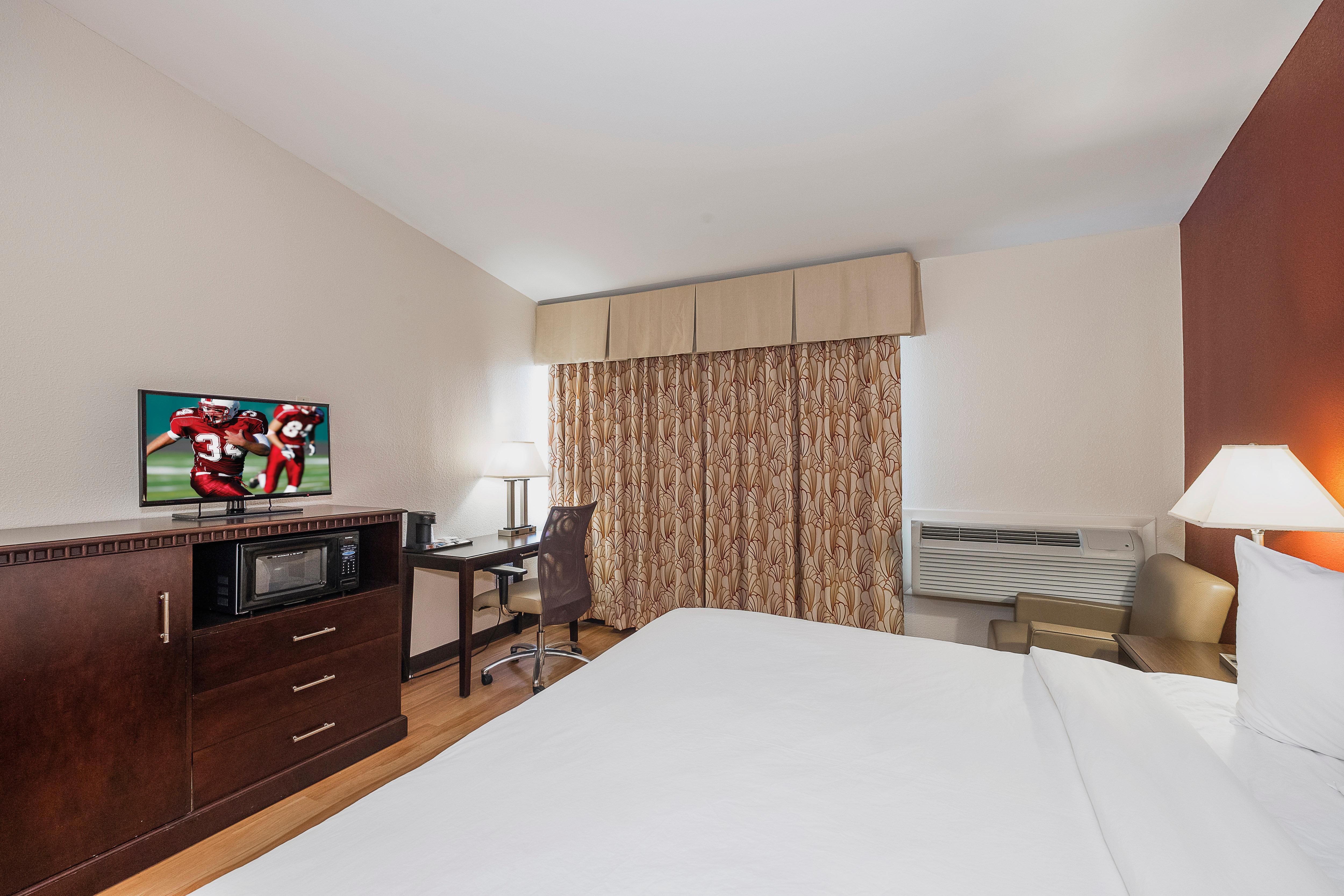 Red Roof Inn & Suites Mt Holly - Mcguire Afb Westampton Екстер'єр фото