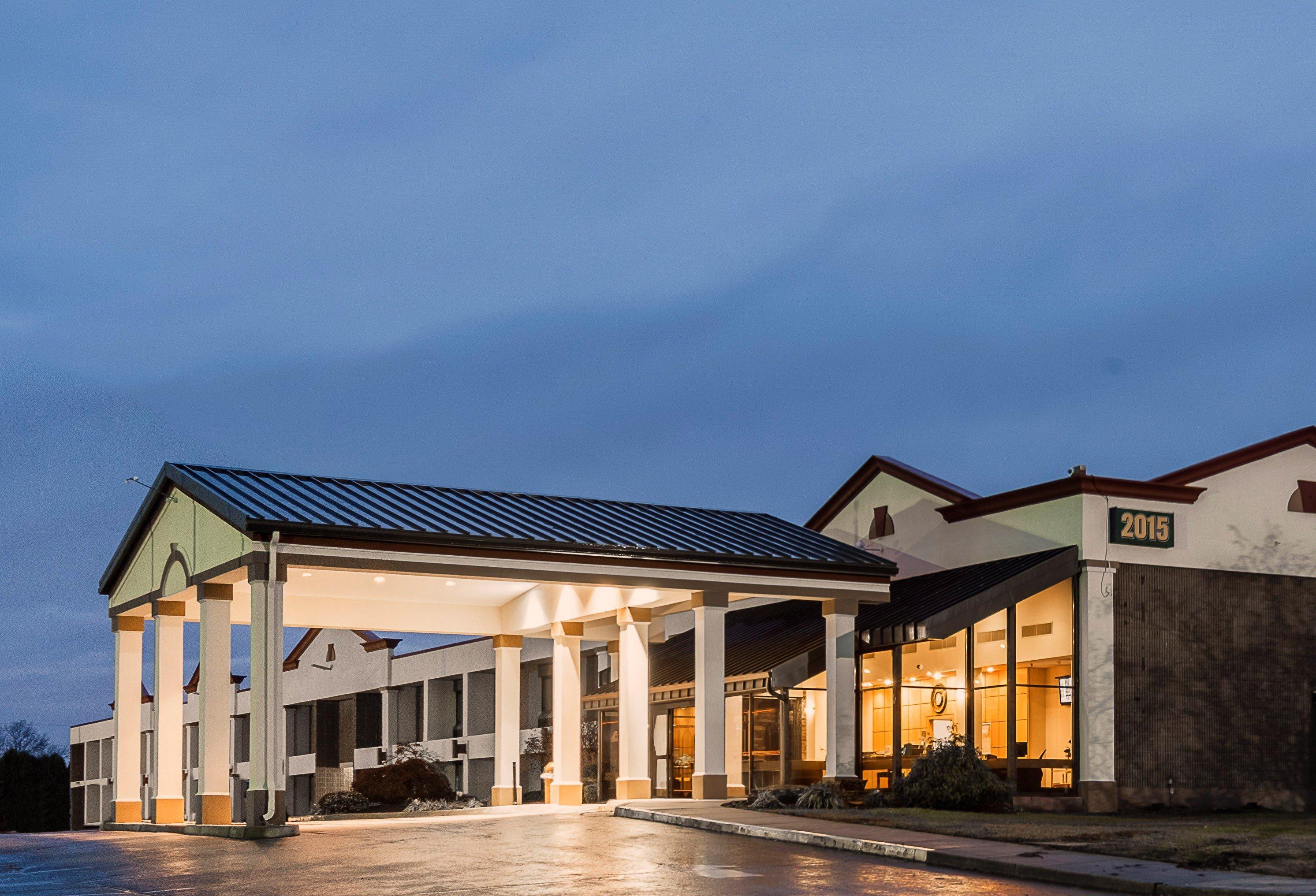 Red Roof Inn & Suites Mt Holly - Mcguire Afb Westampton Екстер'єр фото