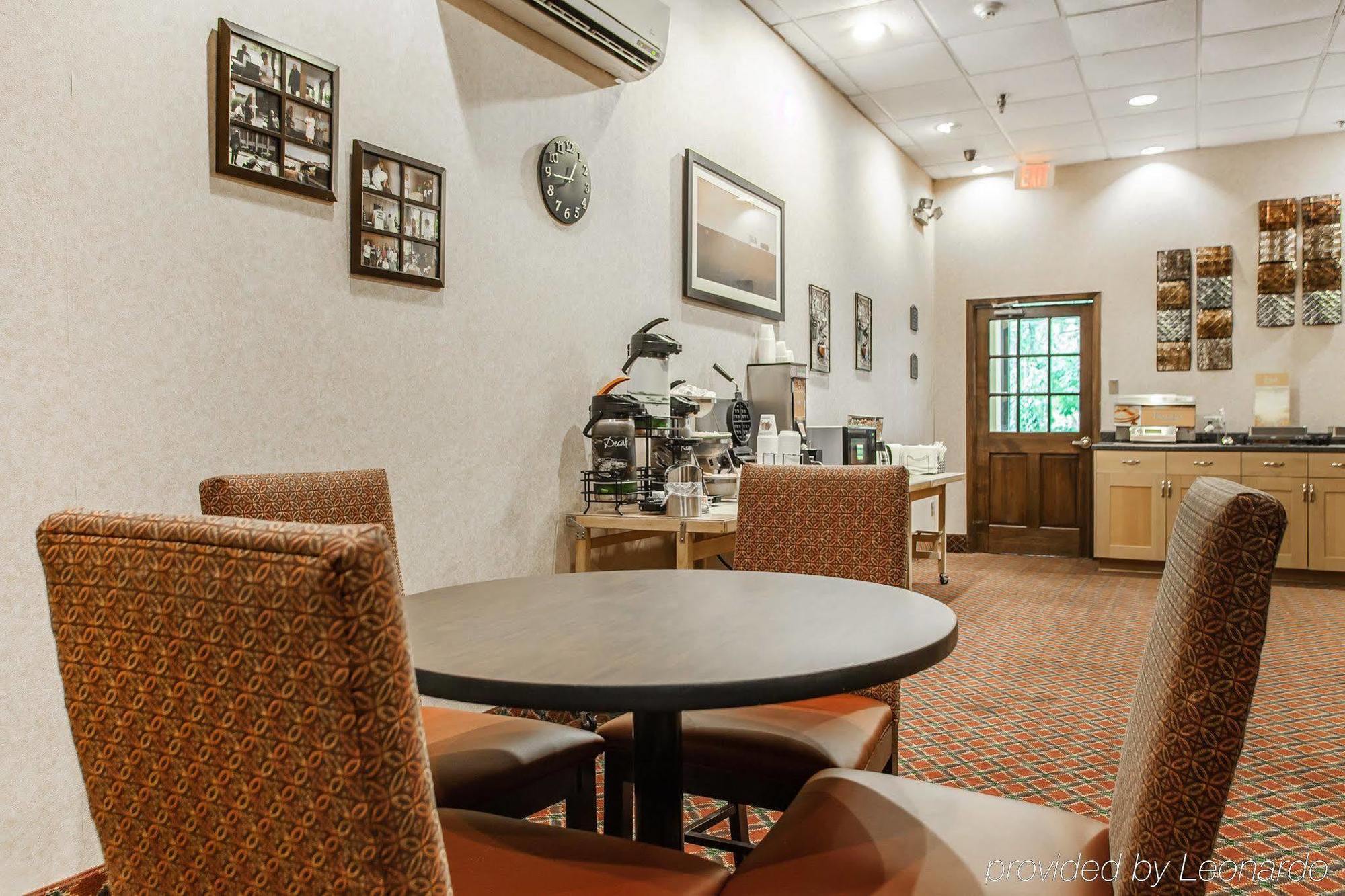 Red Roof Inn & Suites Mt Holly - Mcguire Afb Westampton Екстер'єр фото