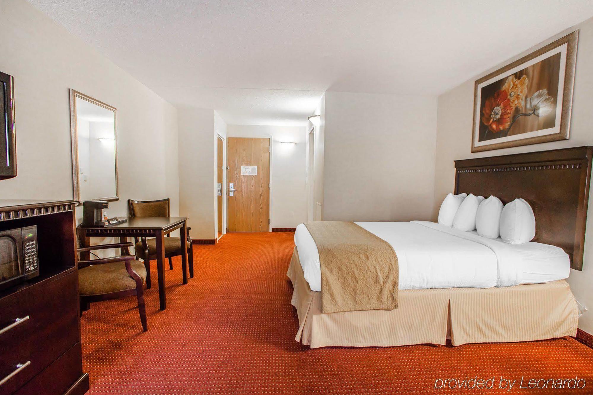 Red Roof Inn & Suites Mt Holly - Mcguire Afb Westampton Екстер'єр фото